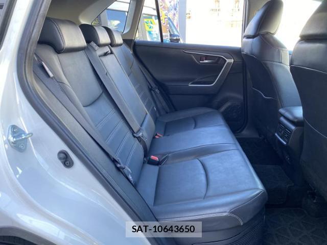 Toyota RAV4 2021-10 8752460-4
