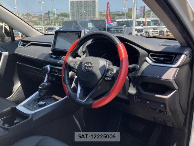 Toyota RAV4 2021-07 8753097-4