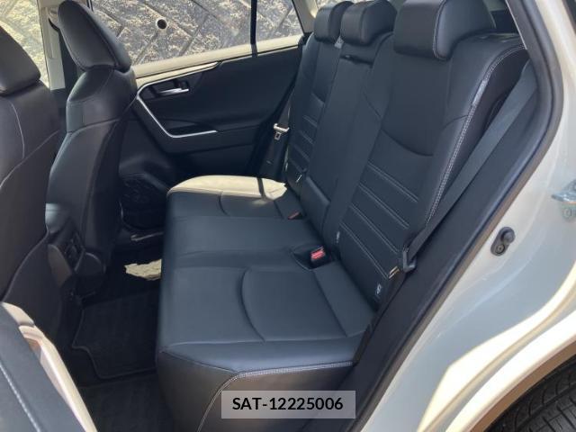 Toyota RAV4 2021-07 8753097-6