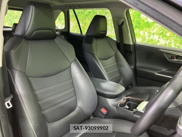 Toyota RAV4 2020-08 8753477-3