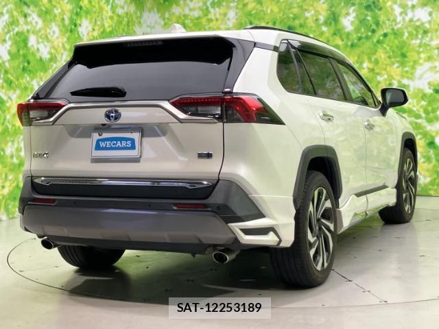 Toyota RAV4 2021-10 8753497-2