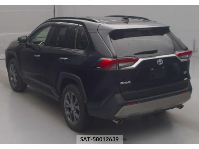Toyota RAV4 2023-03 8753712-1