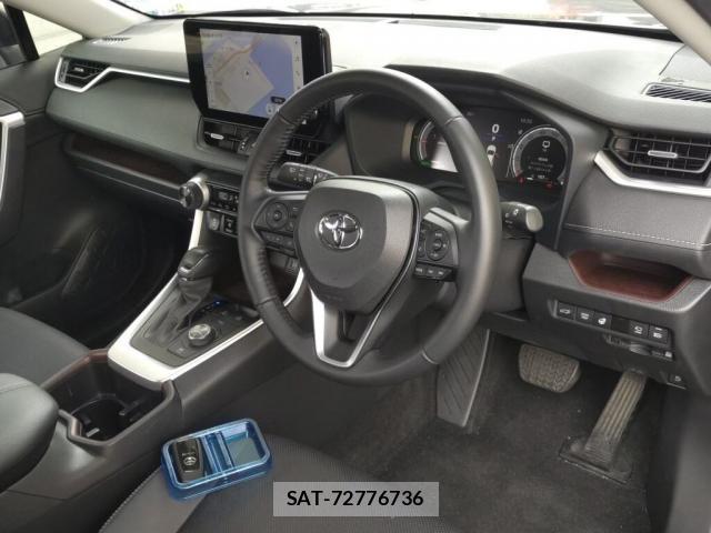 Toyota RAV4 2025-05 8753814-2