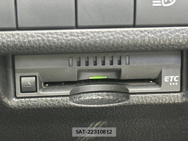 Toyota RAV4 2020-10 8754352-16