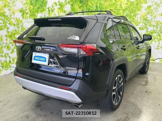 Toyota RAV4 2020-10 8754352-2