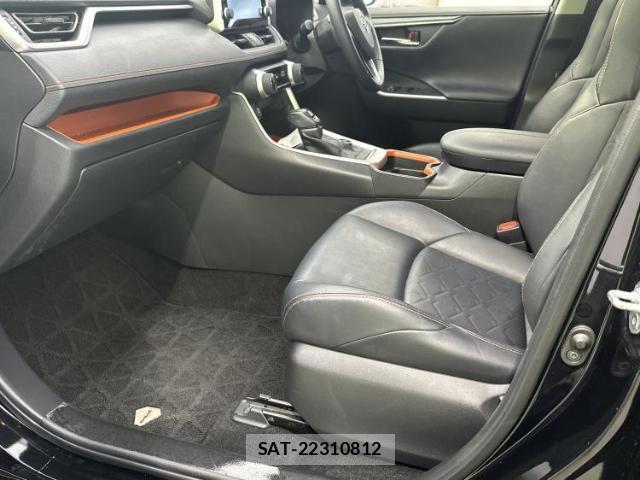 Toyota RAV4 2020-10 8754352-5