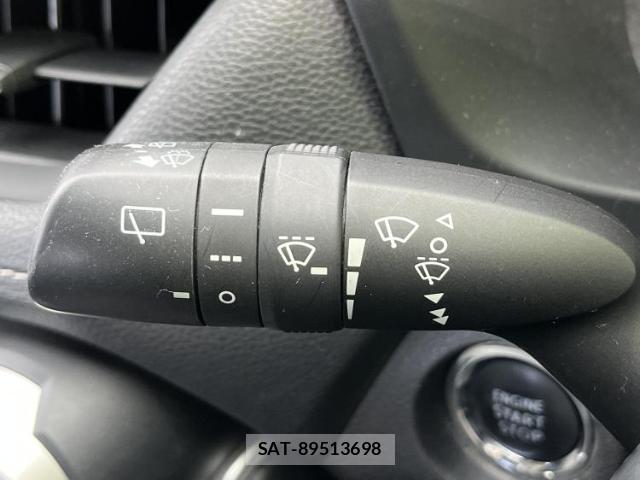 Toyota RAV4 2020-04 8754522-16