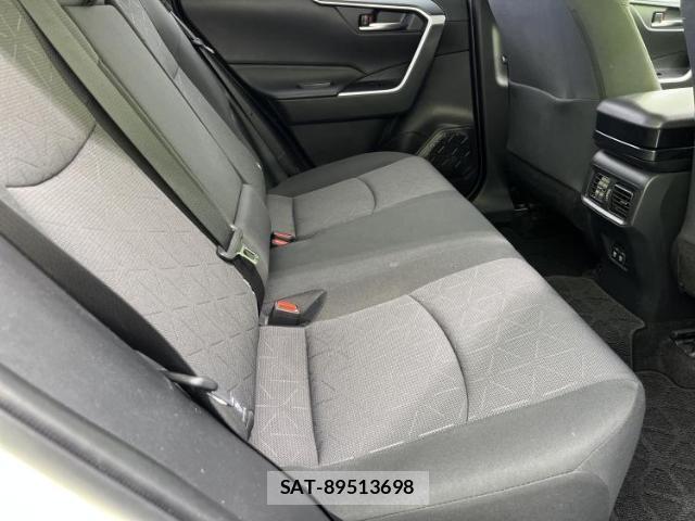 Toyota RAV4 2020-04 8754522-4
