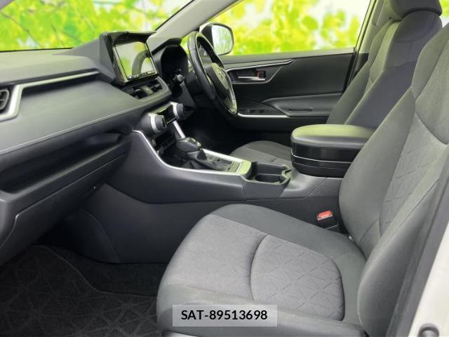 Toyota RAV4 2020-04 8754522-5