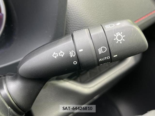 Toyota RAV4 2022-06 8754523-13