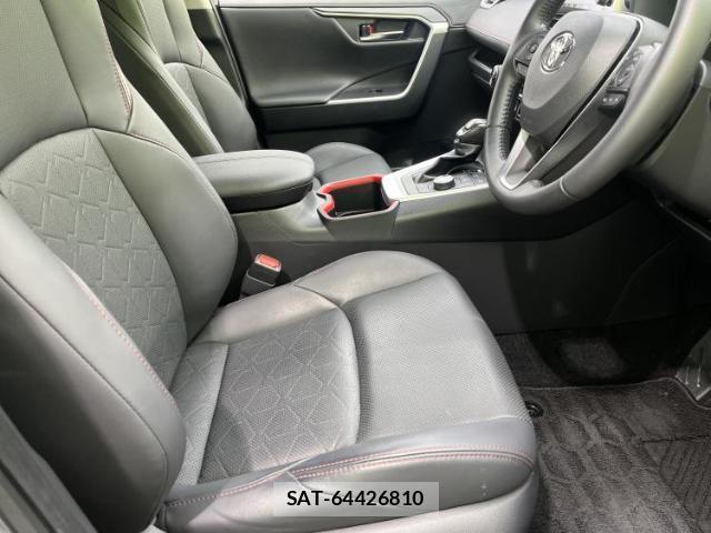 Toyota RAV4 2022-06 8754523-3