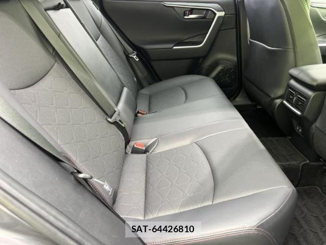 Toyota RAV4 2022-06 8754523-4