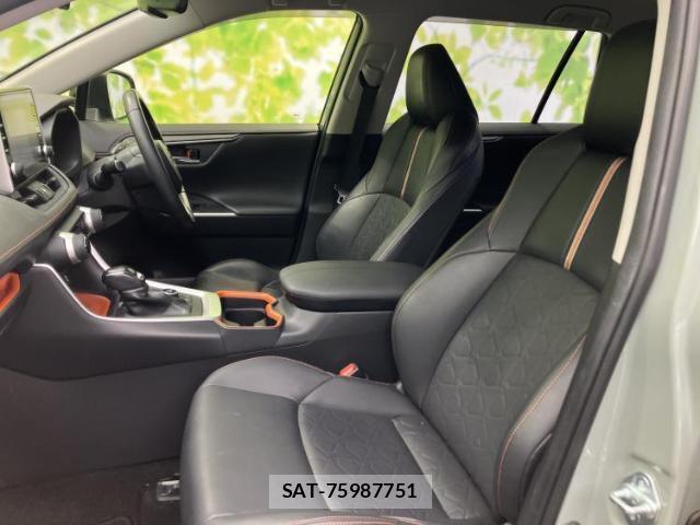 Toyota RAV4 2020-09 8754577-6