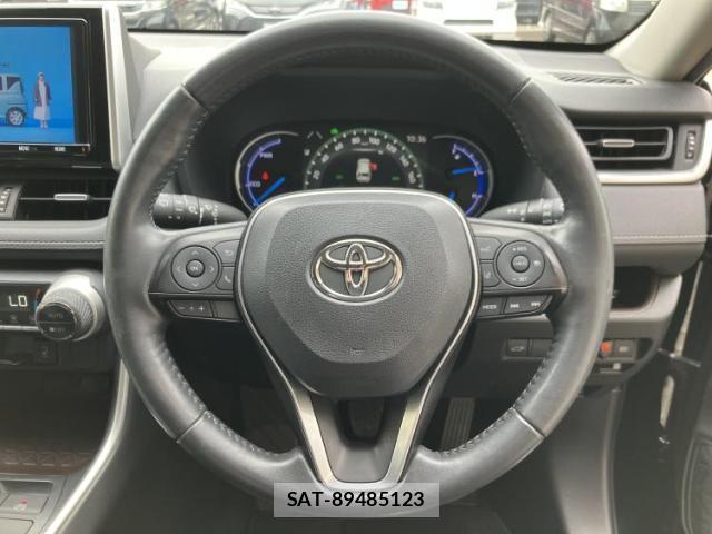 Toyota RAV4 2019-11 8754654-14