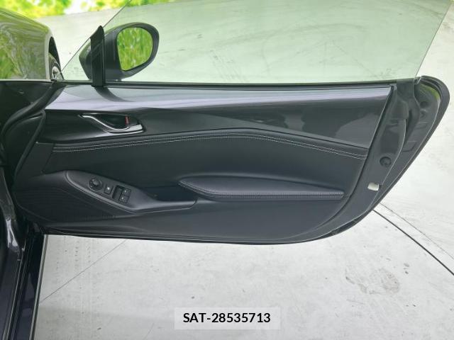 Mazda ROADSTER 2022-03 8754471-6