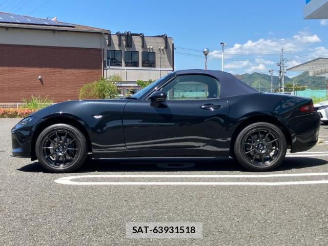 Mazda ROADSTER 2022-02 8752766-1