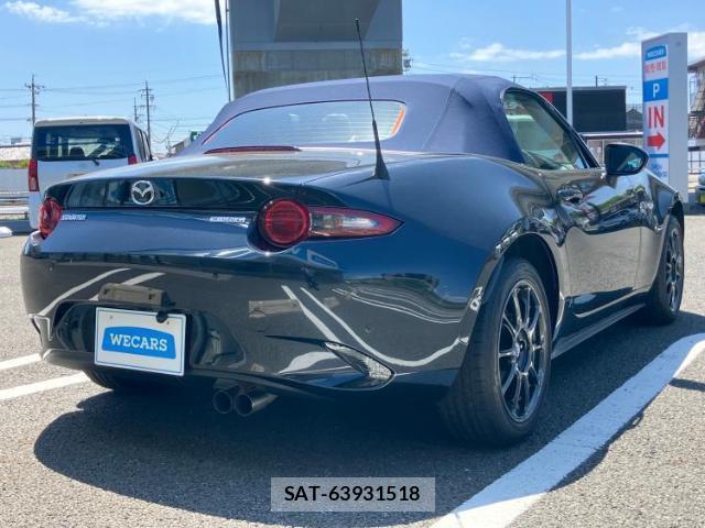Mazda ROADSTER 2022-02 8752766-2
