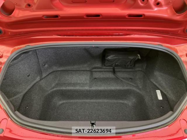 Mazda ROADSTER 2024-10 8752837-6