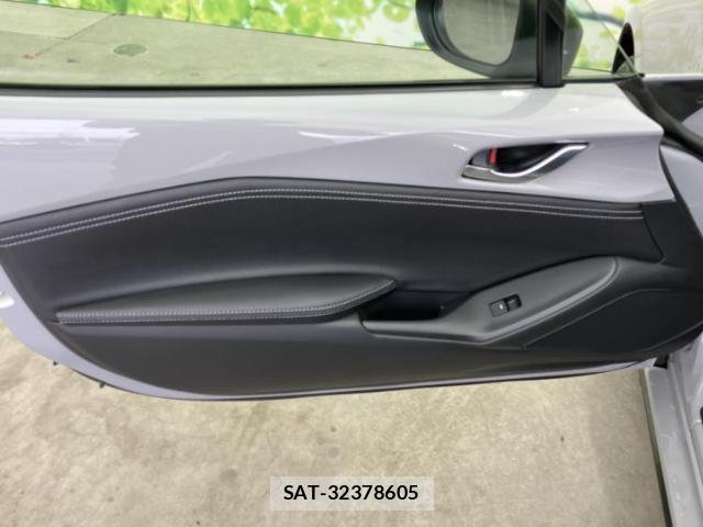 Mazda ROADSTER 2024-04 8753036-7