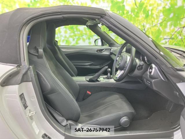 Mazda ROADSTER 2024-09 8754383-4