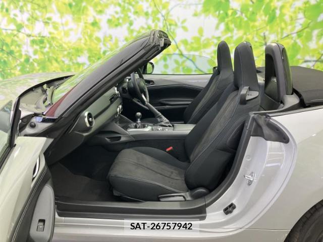 Mazda ROADSTER 2024-09 8754383-7