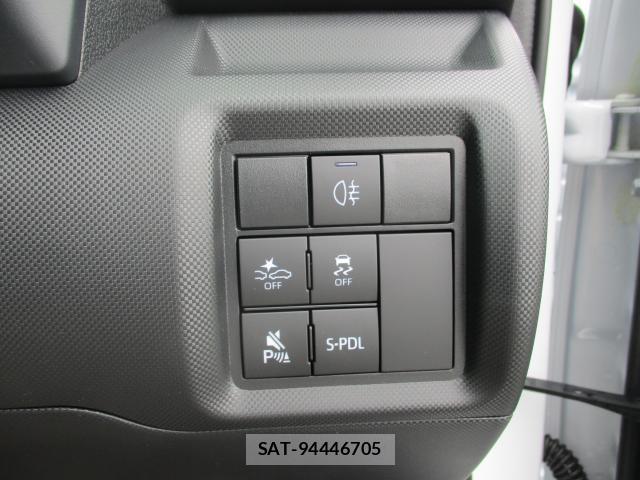Daihatsu ROCKY 2026-08 8754178-17