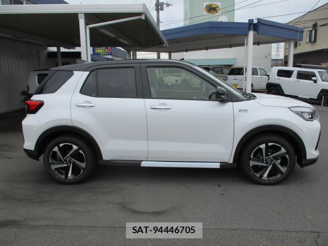 Daihatsu ROCKY 2026-08 8754178-3