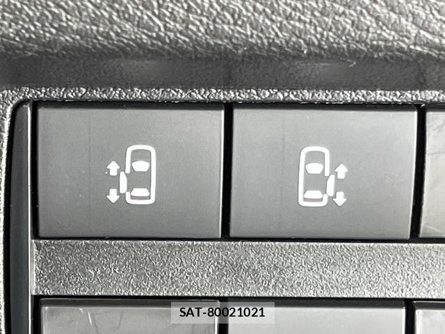Nissan ROOX 2022-06 8752284-3