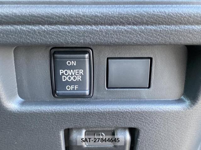 Nissan ROOX 2026-07 8753028-16