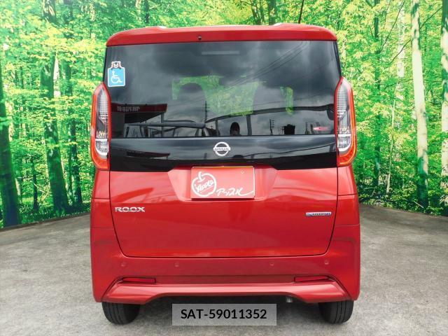 Nissan ROOX 2022-09 8753958-1