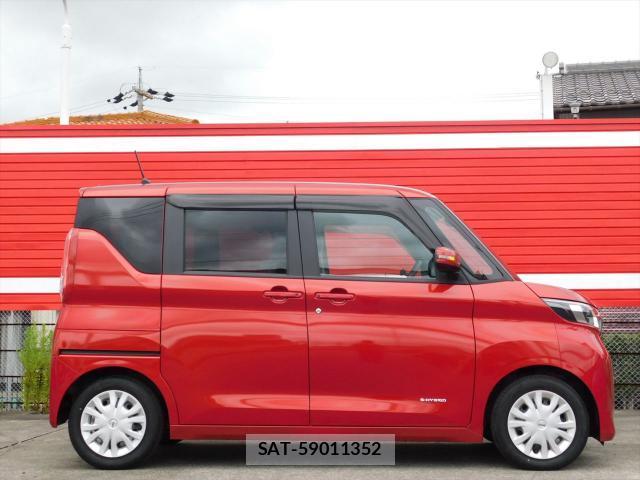 Nissan ROOX 2022-09 8753958-3