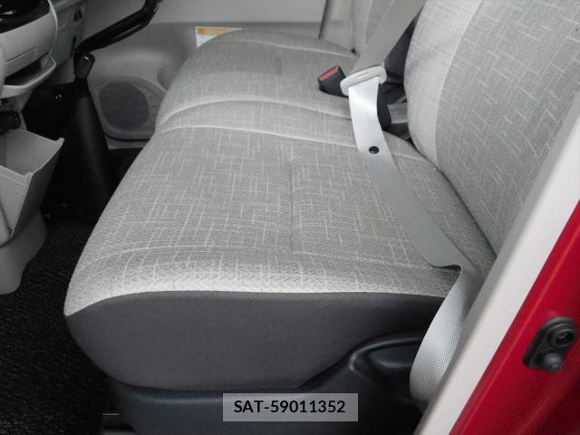 Nissan ROOX 2022-09 8753958-5