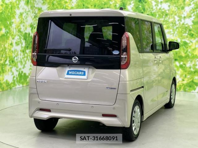 Nissan ROOX 2021-09 8754495-2