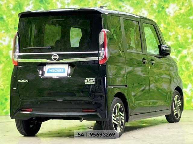 Nissan ROOX 2024-01 8754594-2