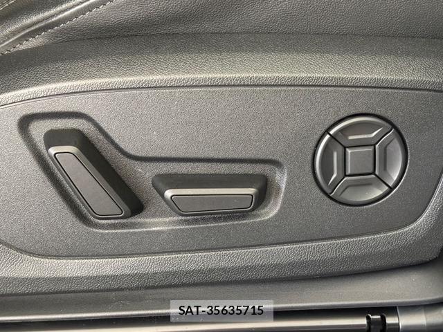 Audi RS Q3 2023-04 8753230-13
