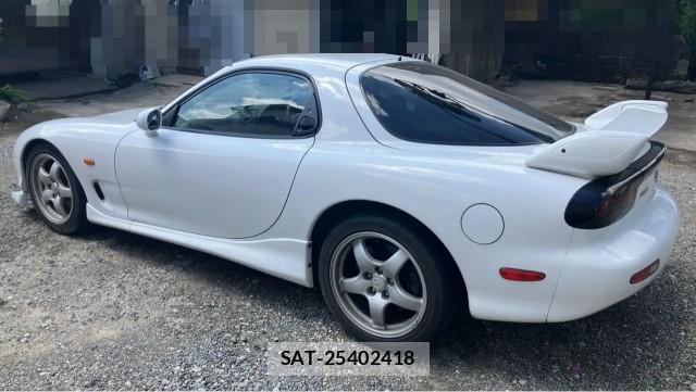 Mazda RX-7 2002-02 8753655-10