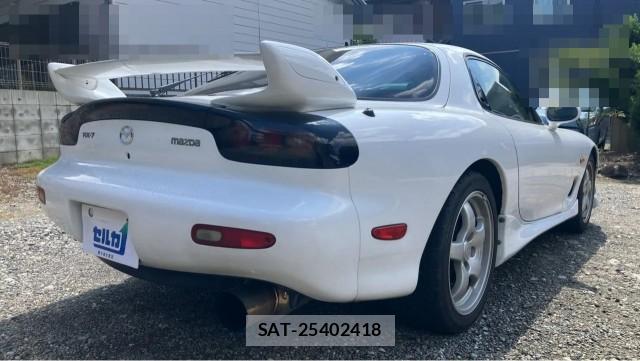 Mazda RX-7 2002-02 8753655-12