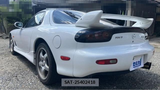 Mazda RX-7 2002-02 8753655-13