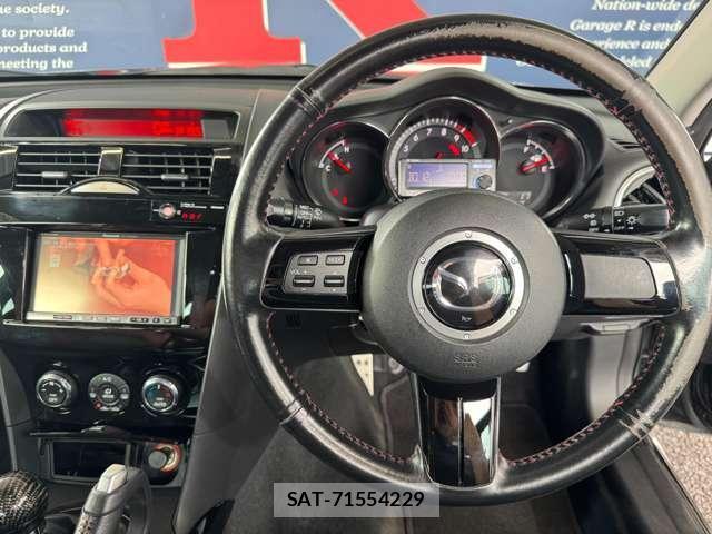 Mazda RX-8 2012-10 8753356-9