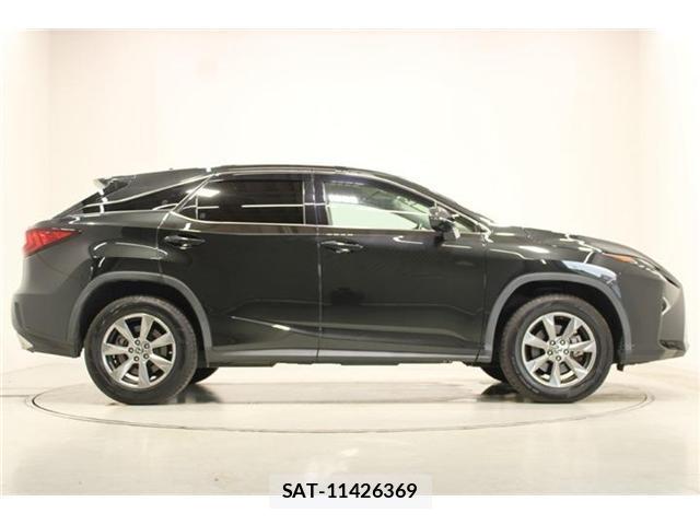 Lexus RX 2018-09 8752358-12