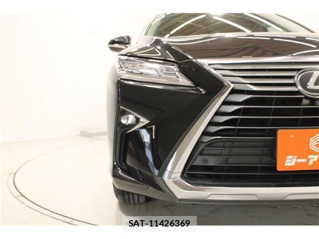 Lexus RX 2018-09 8752358-15