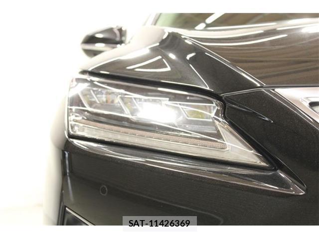 Lexus RX 2018-09 8752358-16