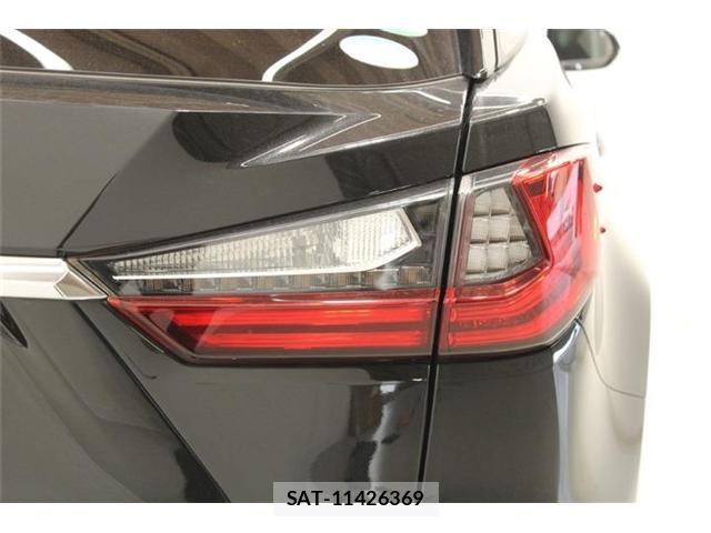 Lexus RX 2018-09 8752358-17