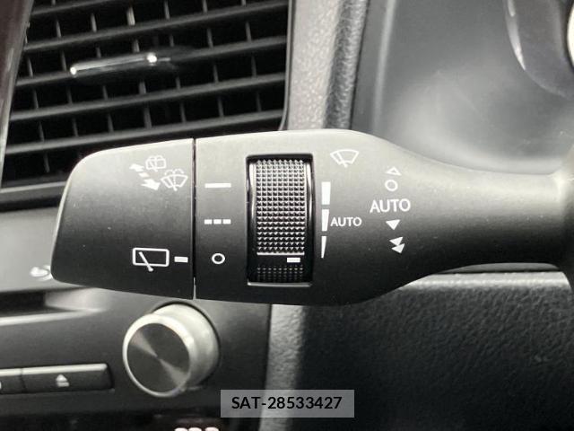 Lexus RX 2017-02 8752455-15