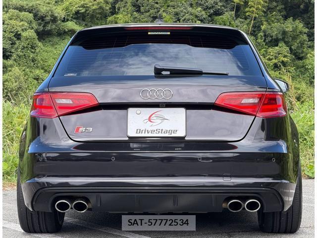 Audi S3 2015-06 8754140-18