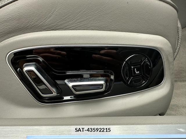 Audi S8 2022-02 8753528-13
