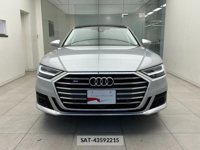 Audi S8 2022-02 8753528-15