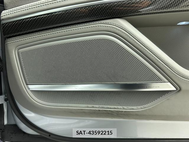 Audi S8 2022-02 8753528-7
