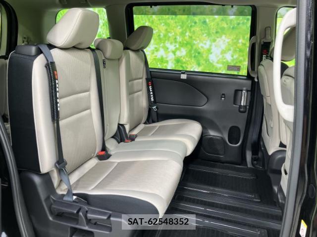 Nissan SERENA 2019-06 8752340-4