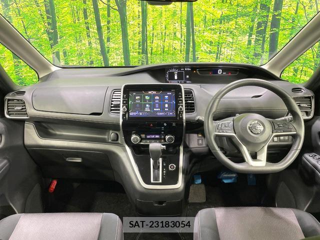 Nissan SERENA 2017-09 8752917-1